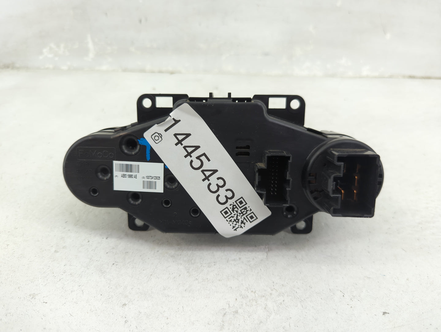 2011-2013 Ford Fiesta Climate Control Module Temperature AC/Heater Replacement P/N:AE8319980AE Fits Fits 2011 2012 2013 OEM 