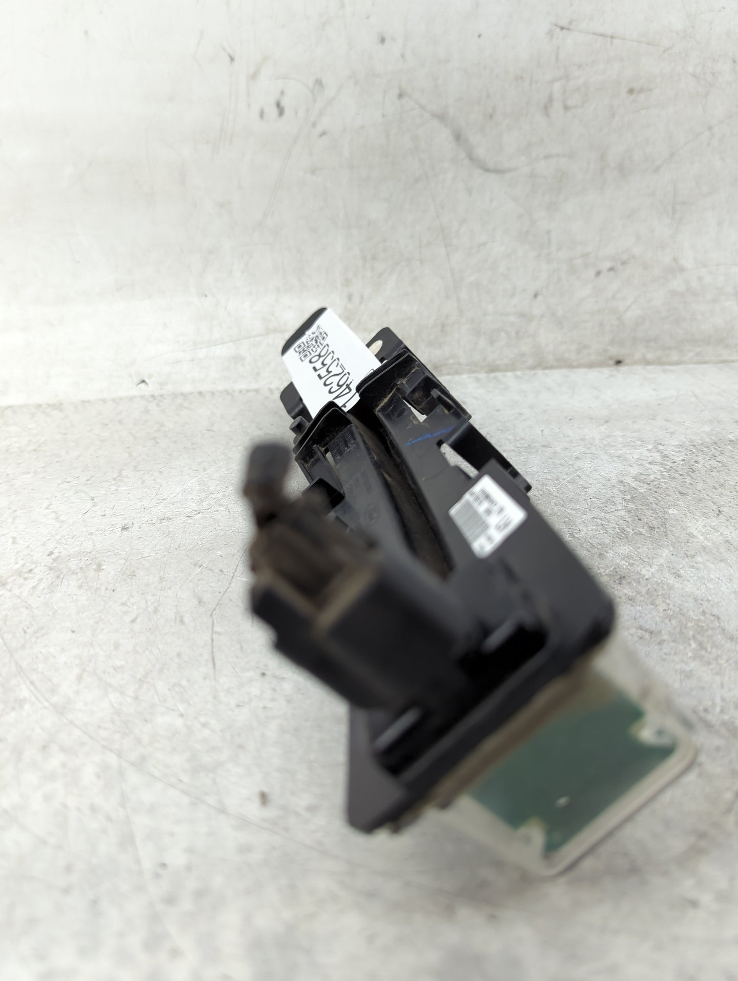 2011-2013 Ford Fiesta Driver Left Oem Front Light Lamp Black - Oemusedautoparts1.com