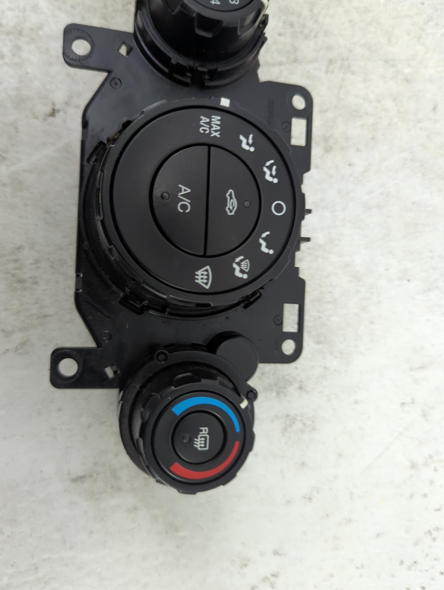 2011-2013 Ford Fiesta Climate Control Module Temperature AC/Heater Replacement Fits Fits 2011 2012 2013 OEM Used Auto Parts 