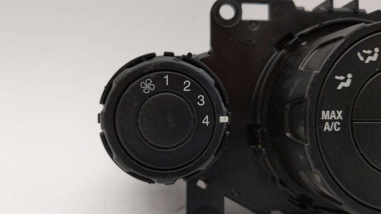 2011-2013 Ford Fiesta Climate Control Module Temperature AC/Heater Replacement P/N:AE83 19980 AF AE83 19980 AE Fits OEM Used