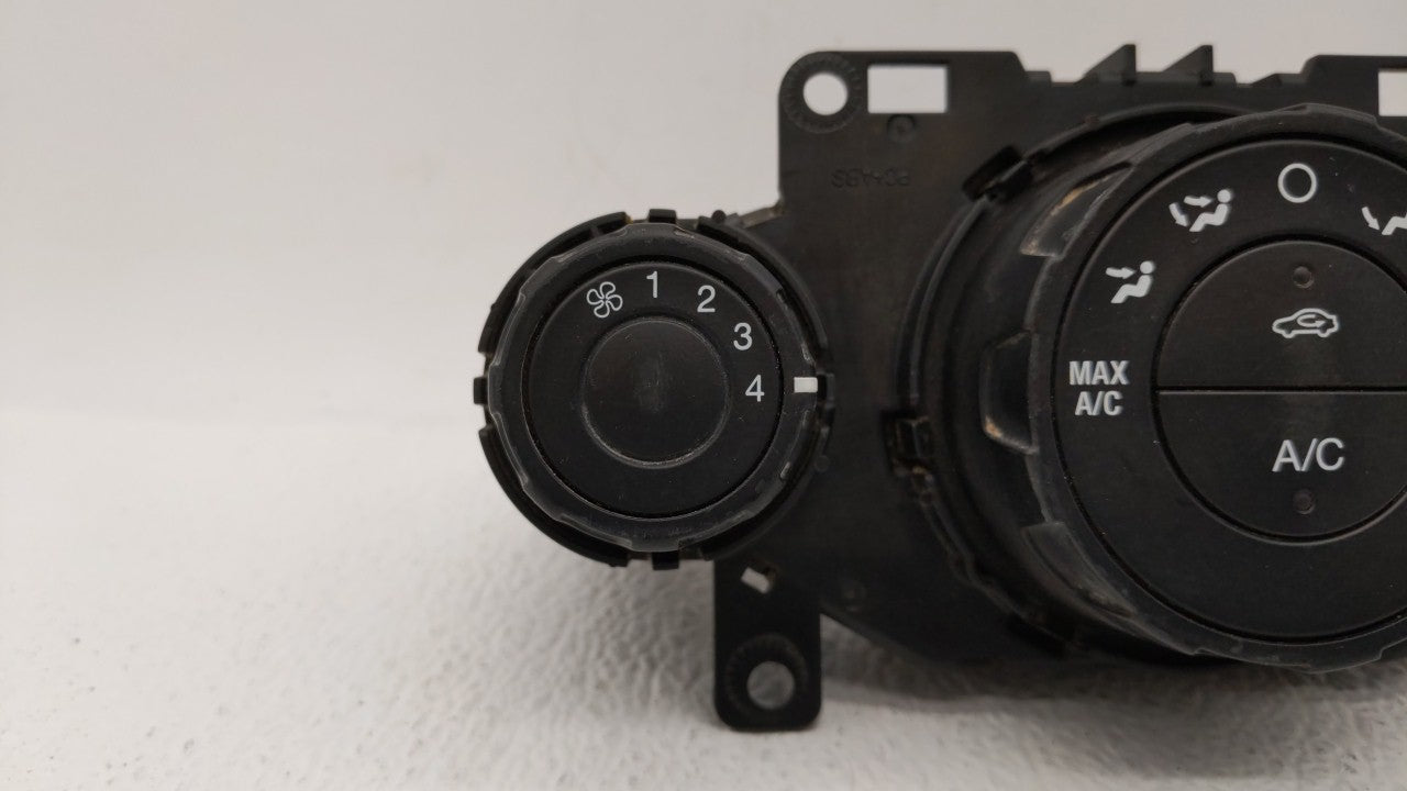 2011-2013 Ford Fiesta Climate Control Module Temperature AC/Heater Replacement P/N:AE83-19980-AE AE83-19980-AF Fits OEM Used