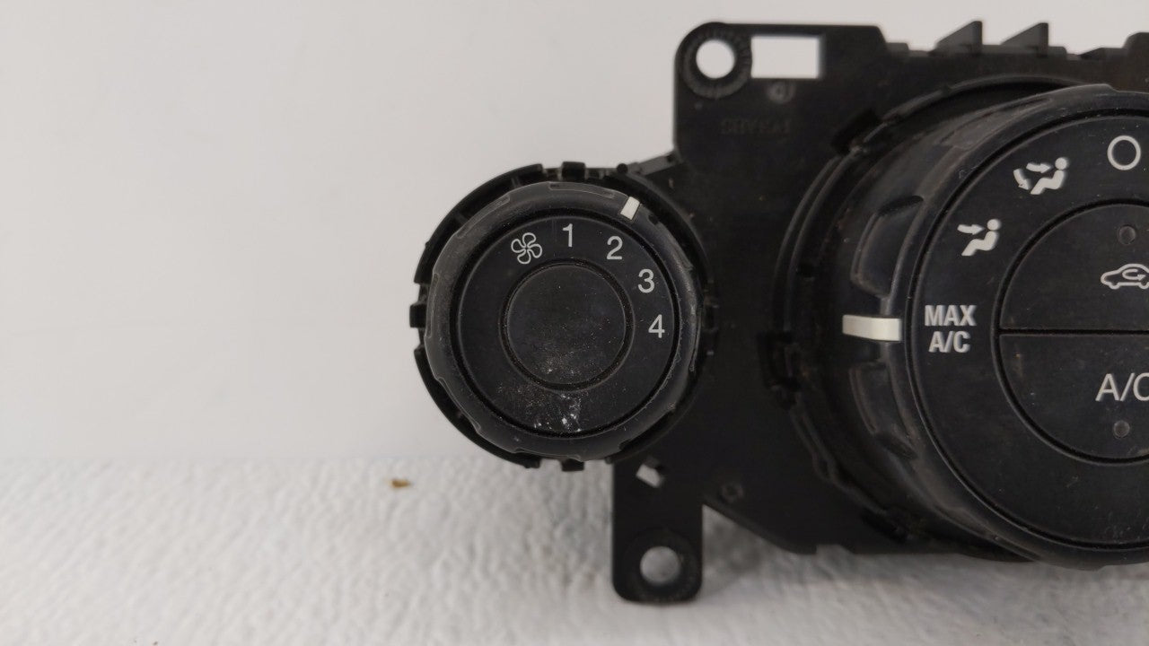 2011-2013 Ford Fiesta Climate Control Module Temperature AC/Heater Replacement P/N:AE83-19980-AE AE83-19980-AF Fits OEM Used
