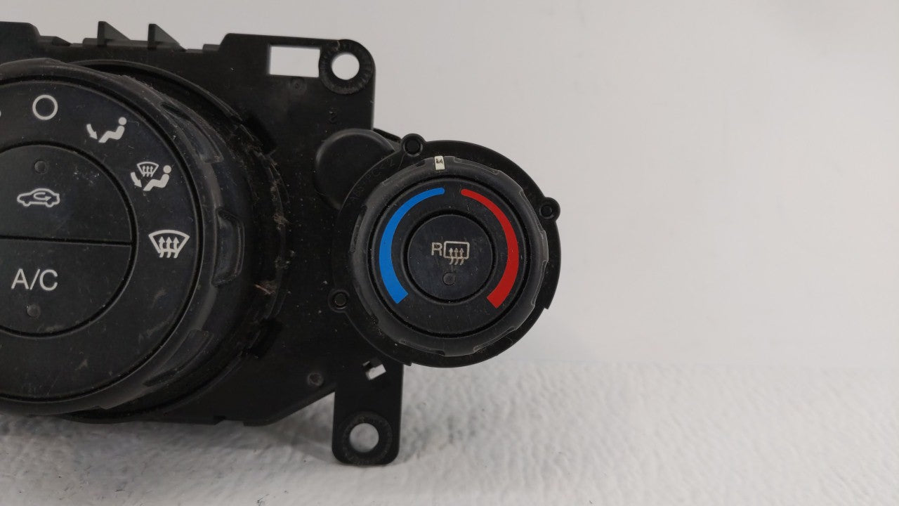 2011-2013 Ford Fiesta Climate Control Module Temperature AC/Heater Replacement P/N:AE83-19980-AE AE83-19980-AF Fits OEM Used