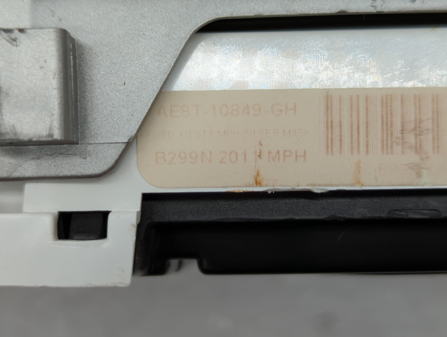 2011 Ford Fiesta Instrument Cluster Speedometer Gauges P/N:AE8T-10849-GJ AE8T-10849-GI, AE8T-10849-GH, AE8T-10849-GG Fits OE