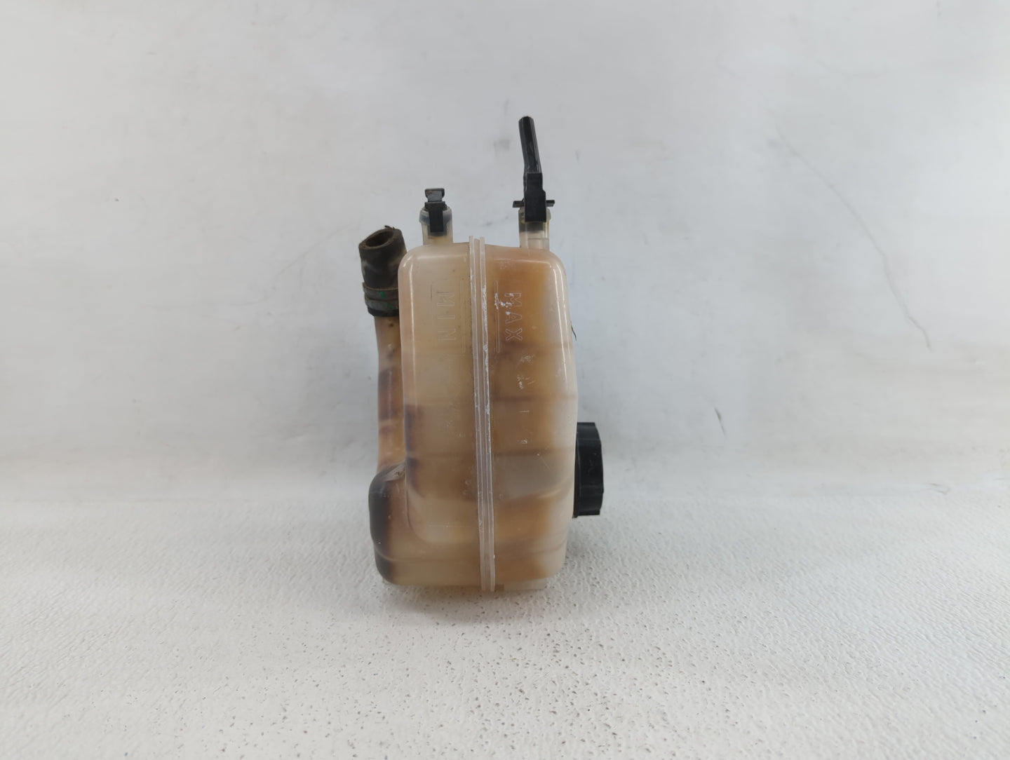 2011-2019 Ford Fiesta Radiator Coolant Overflow Expansion Tank Bottle - Oemusedautoparts1.com