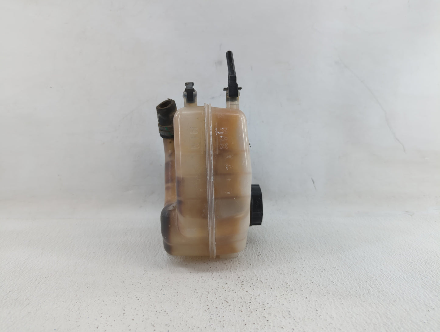 2011-2019 Ford Fiesta Radiator Coolant Overflow Expansion Tank Bottle 339516 - Oemusedautoparts1.com