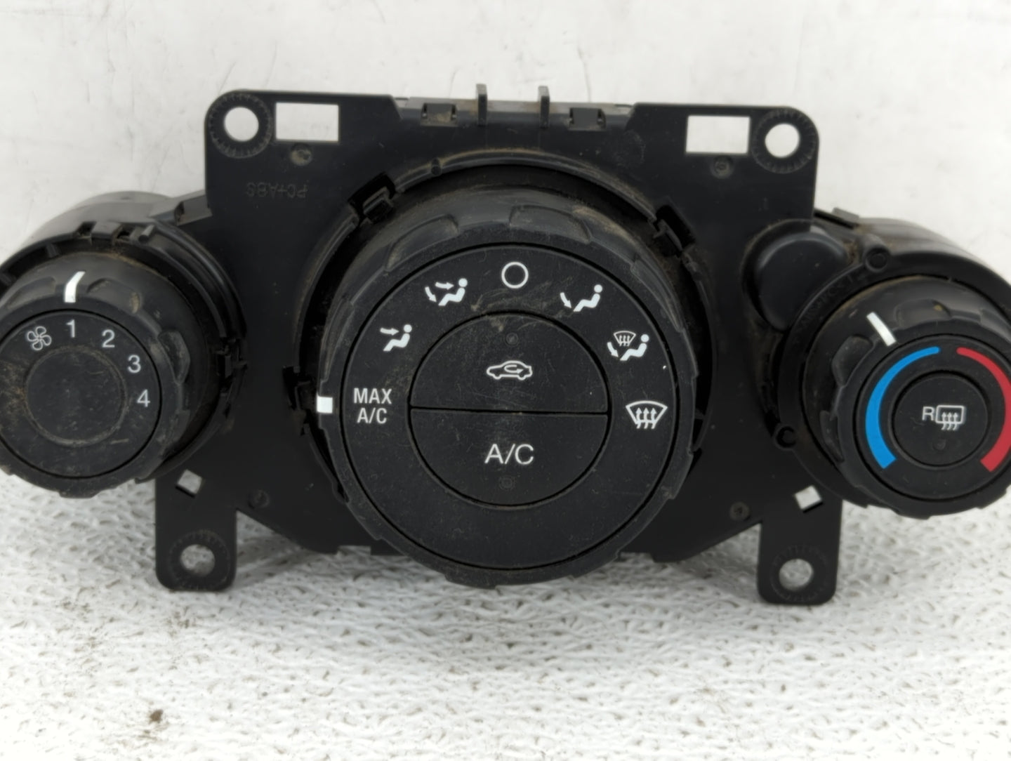 2011-2013 Ford Fiesta Climate Control Module Temperature AC/Heater Replacement P/N:AE83-19980-AE AE83-19980-AF Fits OEM Used