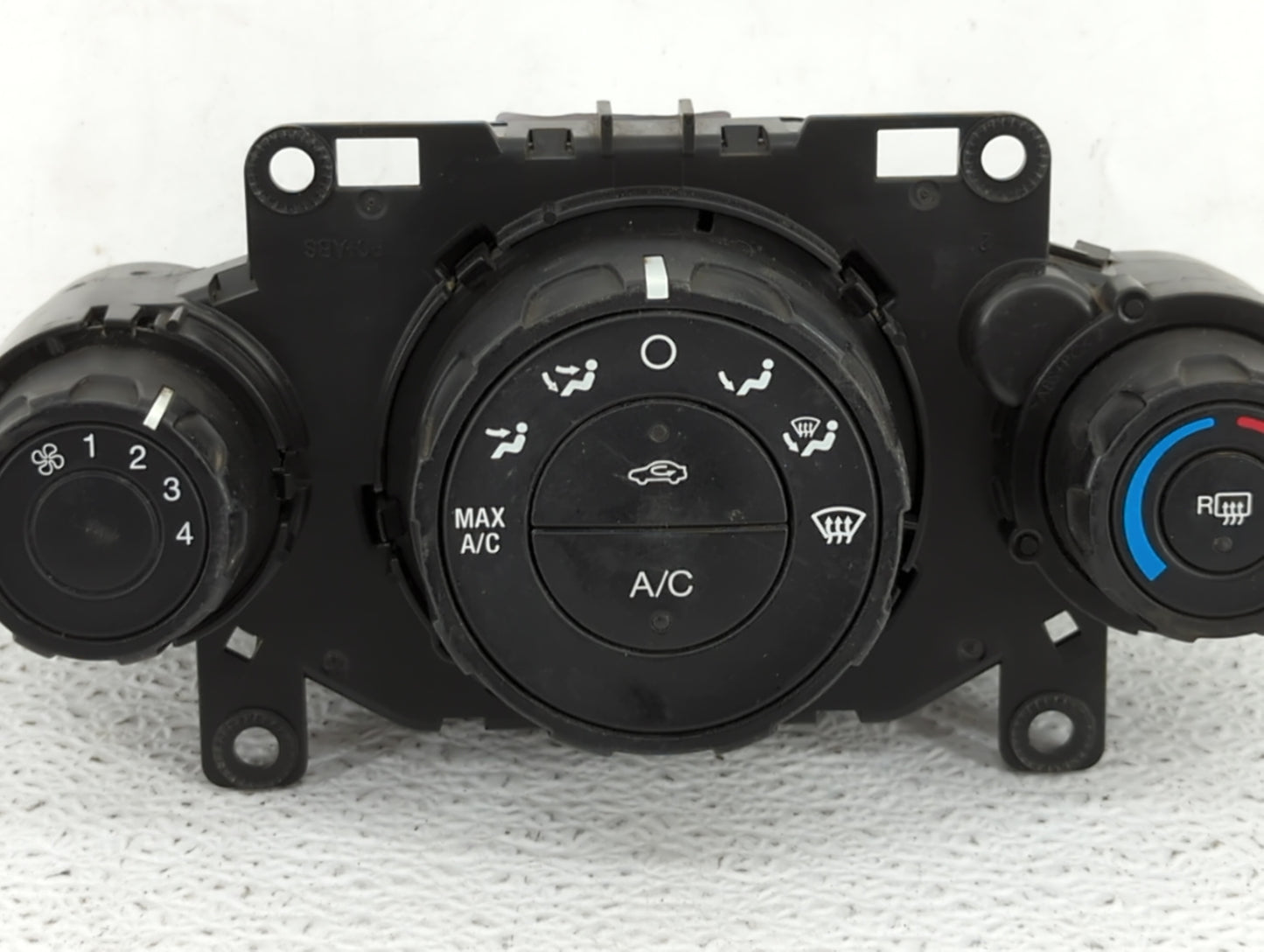 2011-2013 Ford Fiesta Climate Control Module Temperature AC/Heater Replacement P/N:AE83-19980-AE AE83-19980-AF Fits OEM Used