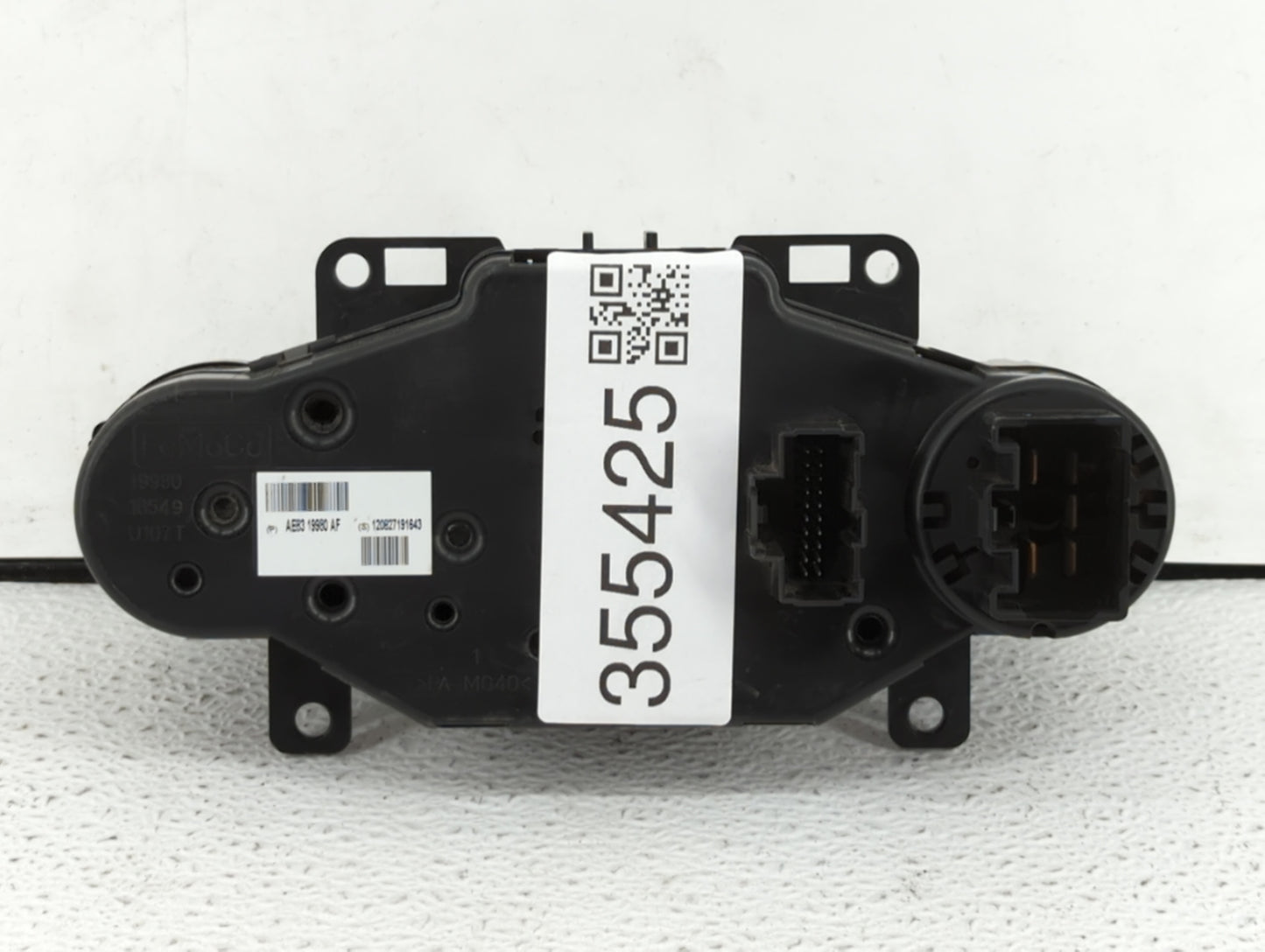 2011-2013 Ford Fiesta Climate Control Module Temperature AC/Heater Replacement P/N:AE83-19980-AE AE83-19980-AF Fits OEM Used