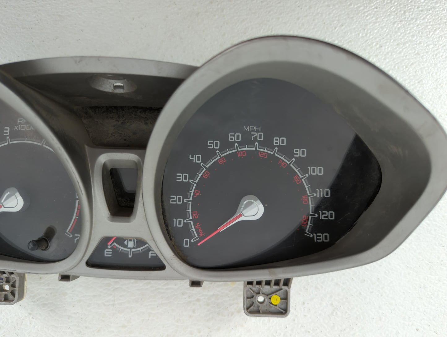 2011 Ford Fiesta Instrument Cluster Speedometer Gauges P/N:AE8T-10849-GJ AE8T-10849-GI, AE8T-10849-GH, AE8T-10849-GG Fits OE