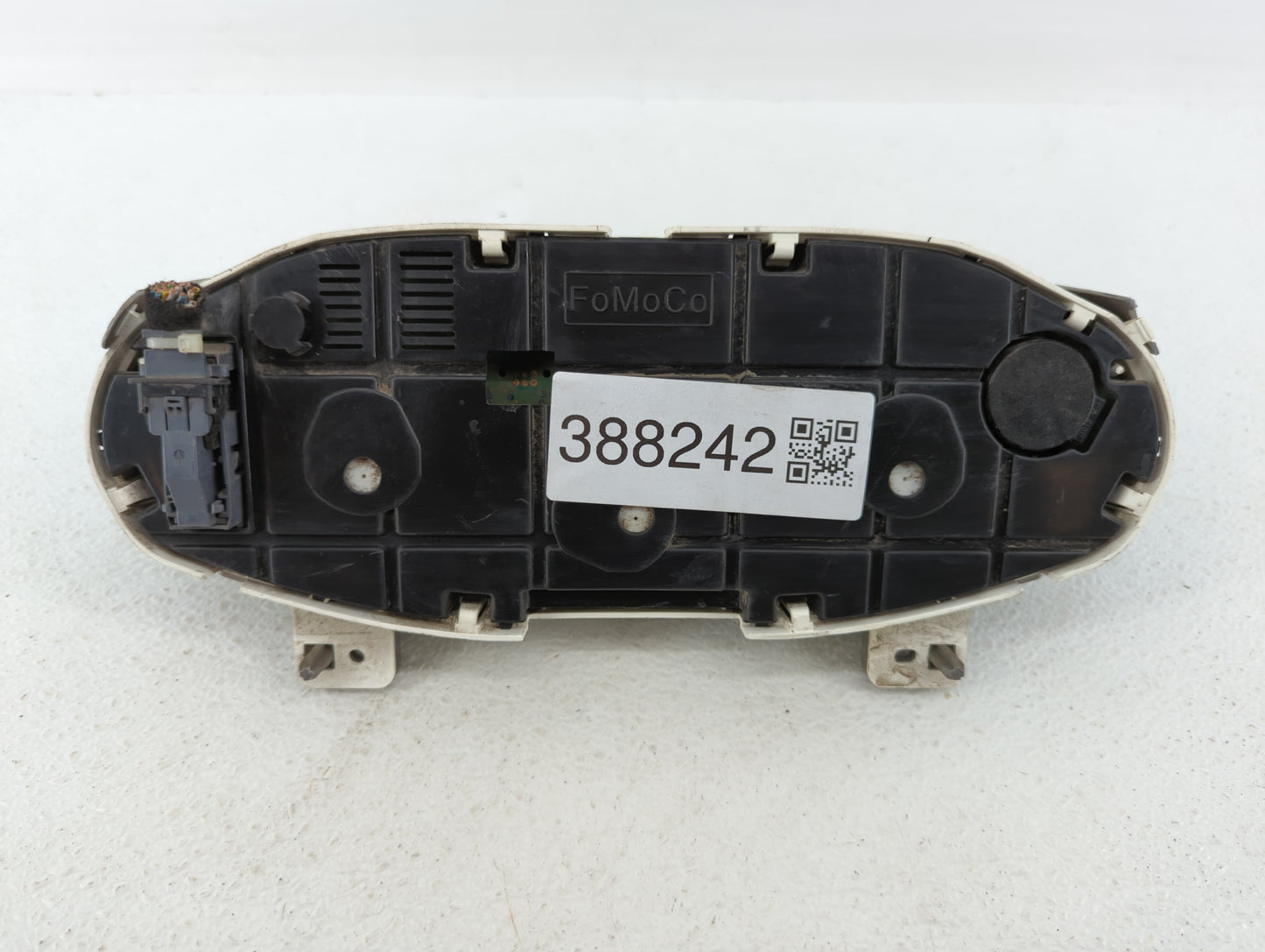 2011 Ford Fiesta Instrument Cluster Speedometer Gauges P/N:AE8T-10849-GJ AE8T-10849-GI, AE8T-10849-GH, AE8T-10849-GG Fits OE