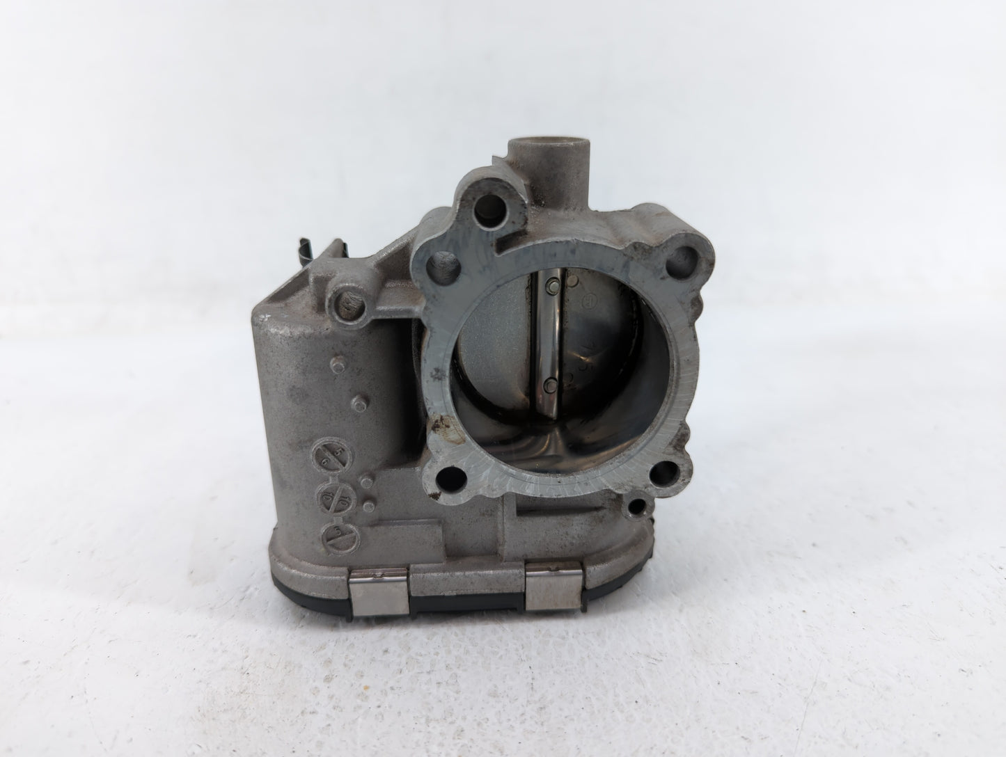 2011-2014 Ford Fiesta Throttle Body P/N:7S7G-9F991-CA 7S7G-9F991-BA, 7S7G-9F991-B7A Fits Fits 2011 2012 2013 2014 OEM Used A