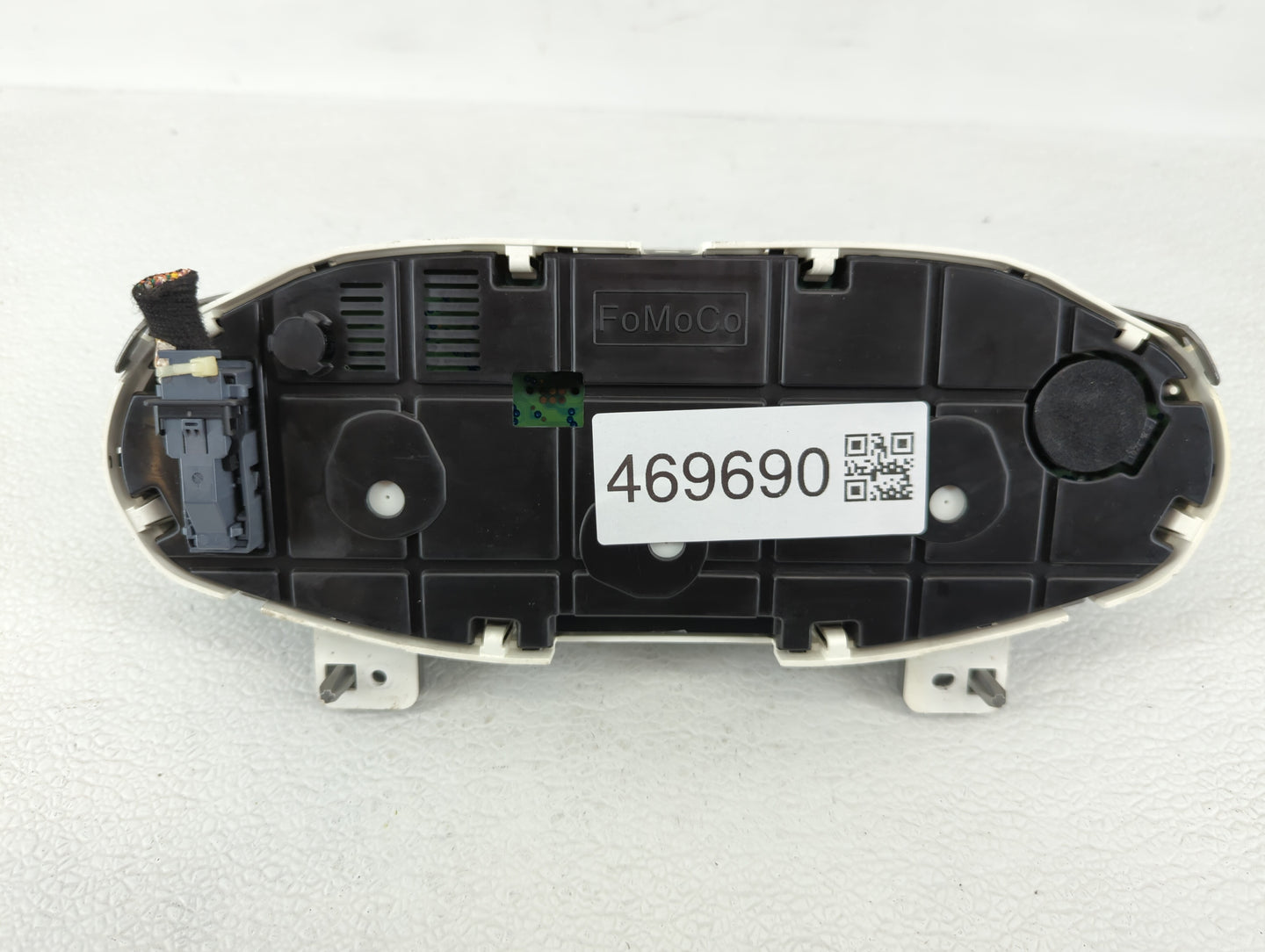 2011 Ford Fiesta Instrument Cluster Speedometer Gauges P/N:AE8T-10849-LC AE8T-10849-GH Fits OEM Used Auto Parts - Oemusedaut