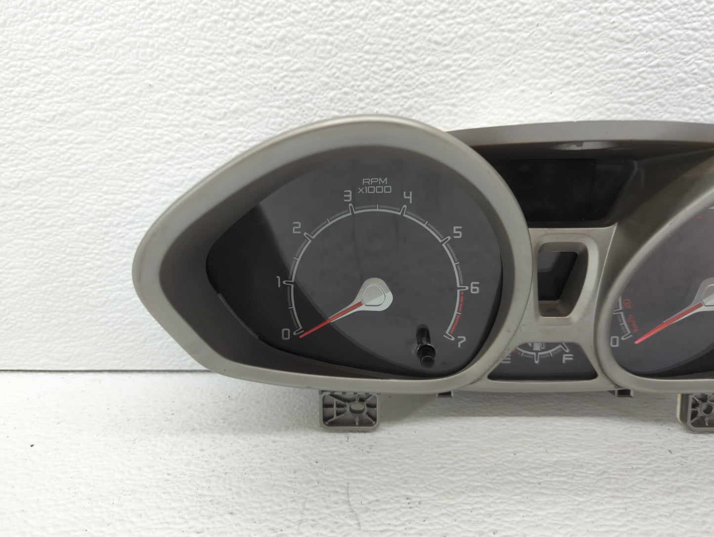 2011 Ford Fiesta Instrument Cluster Speedometer Gauges P/N:AE8T-10849-GJ AE8T-10849-LC, AE8T-10849-GH Fits OEM Used Auto Par