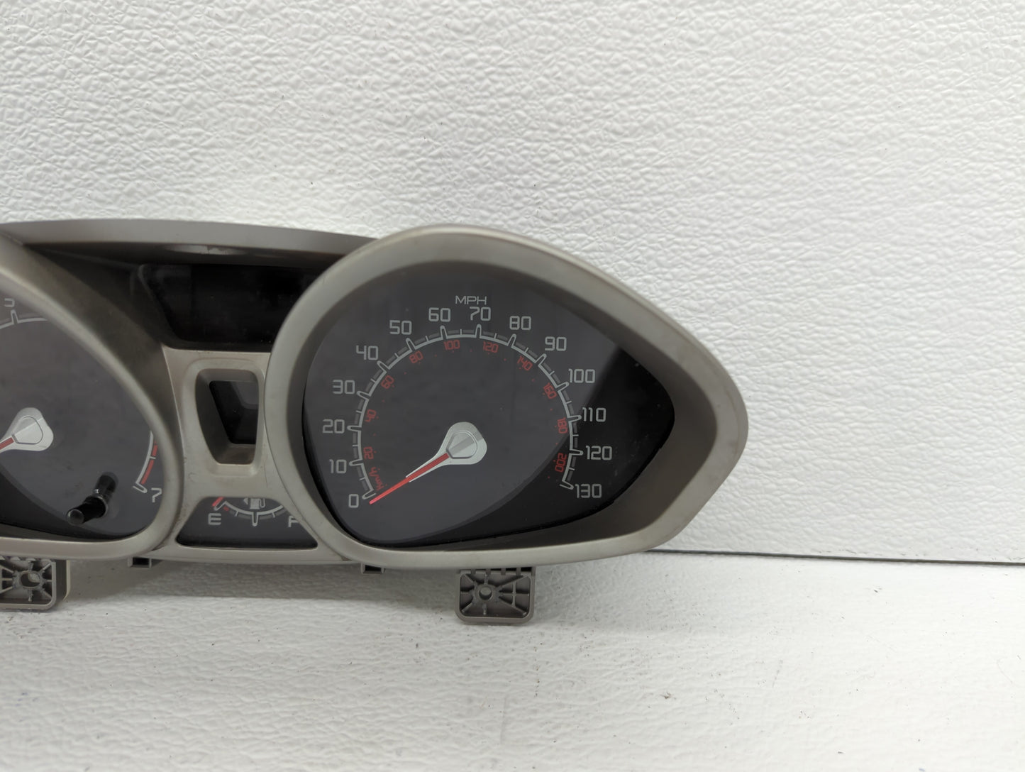 2011 Ford Fiesta Instrument Cluster Speedometer Gauges P/N:AE8T-10849-GJ AE8T-10849-LC, AE8T-10849-GH Fits OEM Used Auto Par