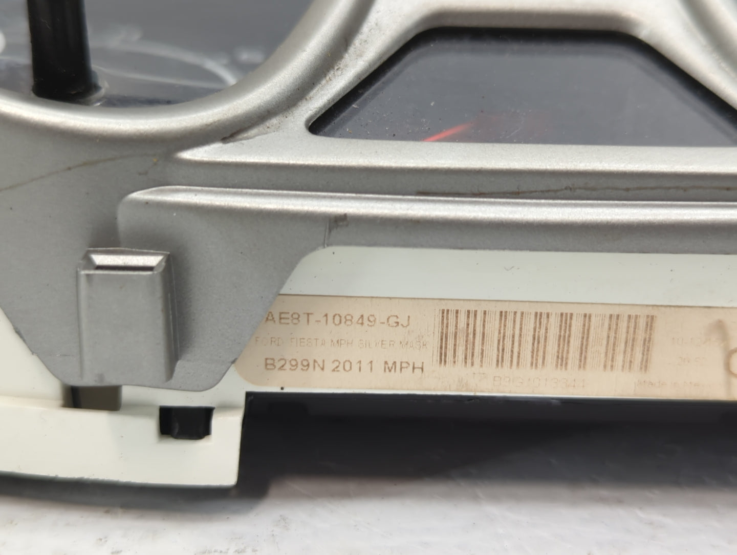 2011 Ford Fiesta Instrument Cluster Speedometer Gauges P/N:AE8T-10849-GJ AE8T-10849-LC, AE8T-10849-GH Fits OEM Used Auto Par