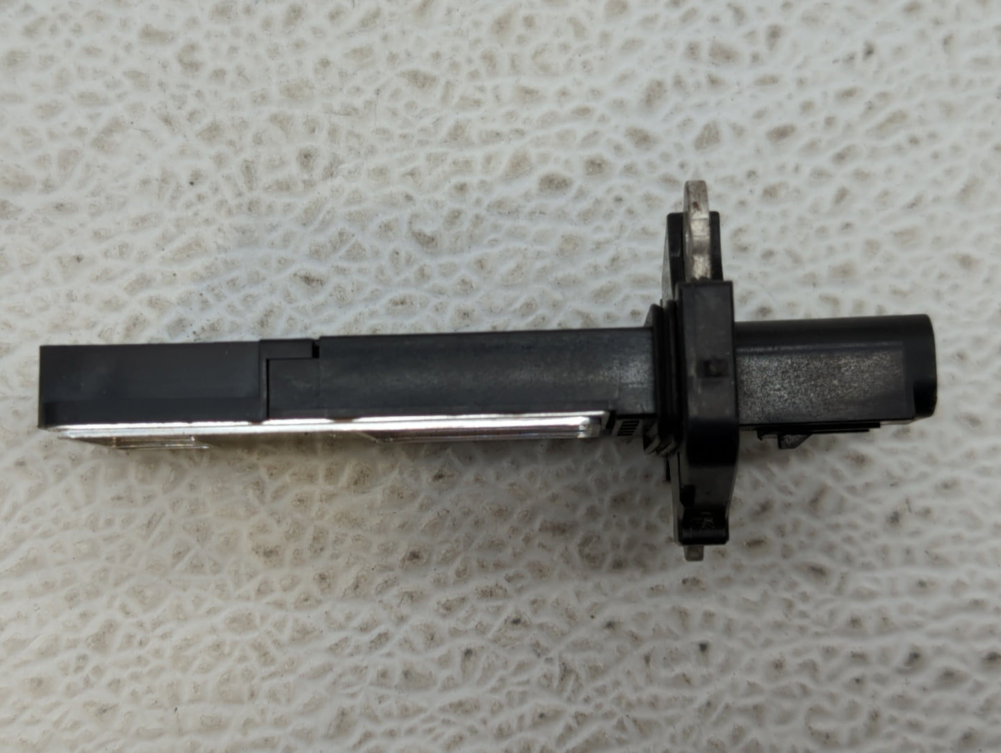 2011-2013 Ford Fiesta Mass Air Flow Meter Maf - Oemusedautoparts1.com