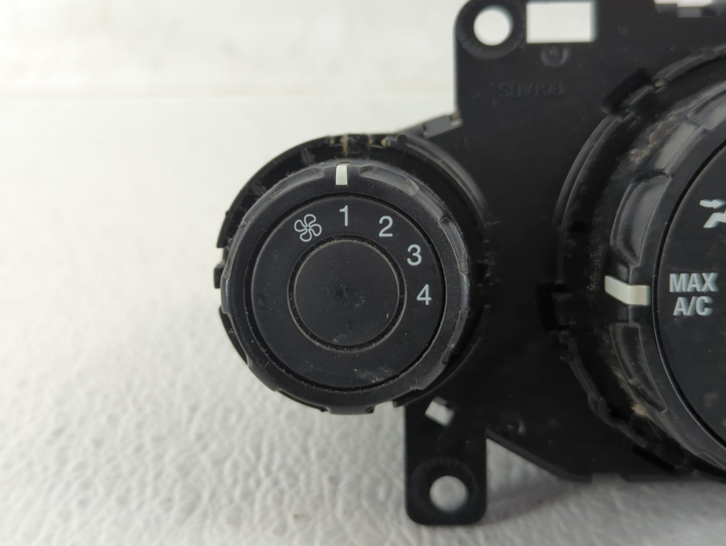 2011-2013 Ford Fiesta Climate Control Module Temperature AC/Heater Replacement P/N:AE83 19980 AE AE83 19980 AH Fits OEM Used