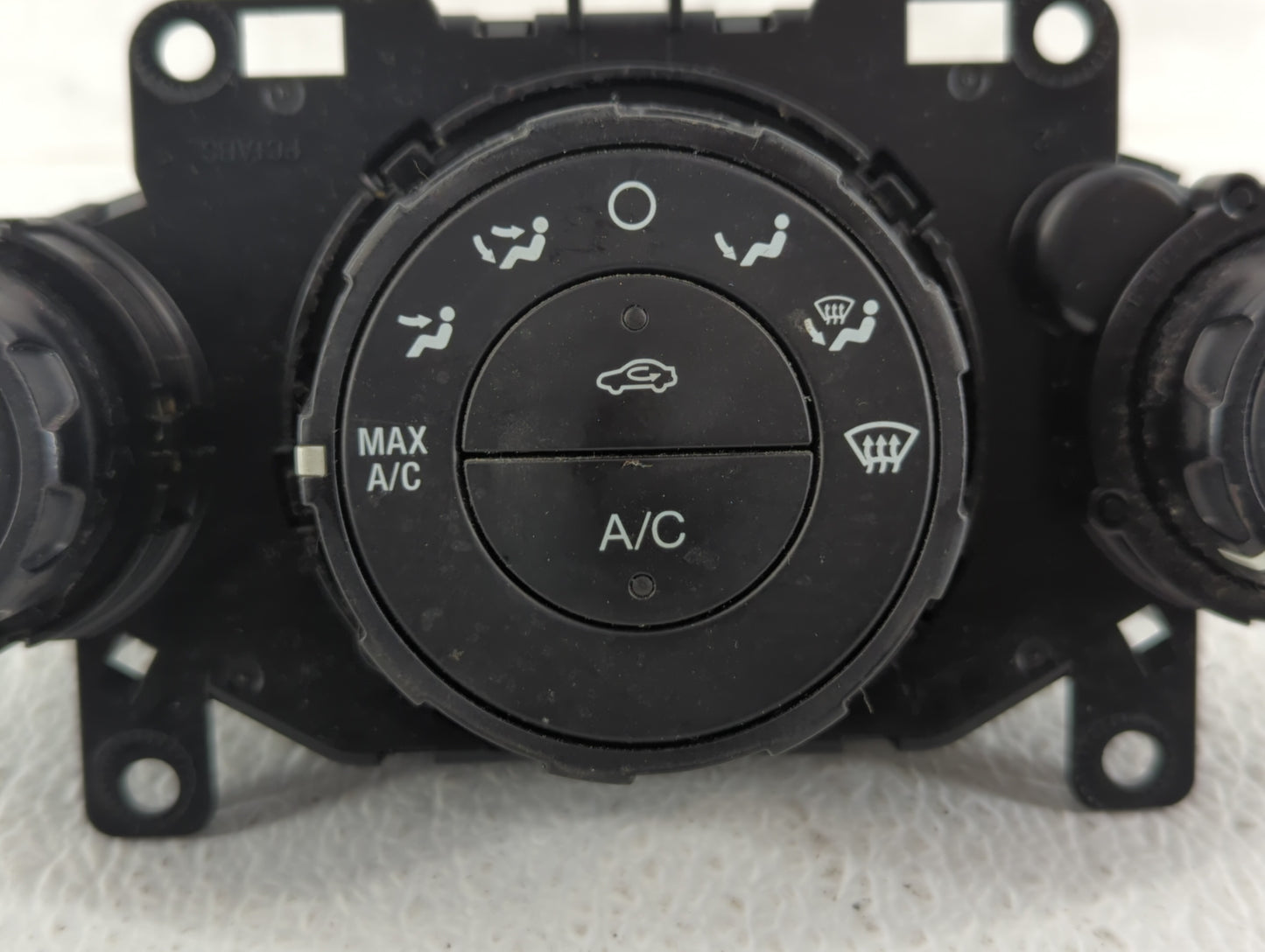 2011-2013 Ford Fiesta Climate Control Module Temperature AC/Heater Replacement P/N:AE83 19980 AE AE83 19980 AH Fits OEM Used