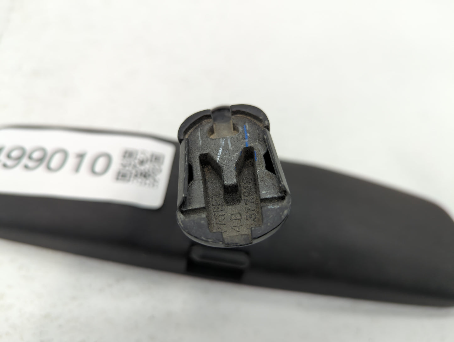 2011 Ford Fiesta Interior Rear View Mirror Replacement OEM P/N:E8011083 Fits OEM Used Auto Parts - Oemusedautoparts1.com