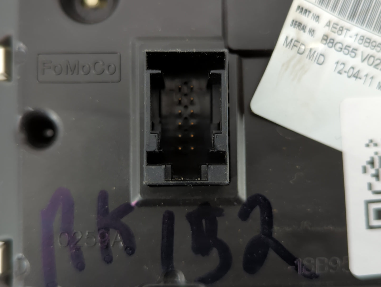 2011-2011 Ford Fiesta Radio Control Panel - Oemusedautoparts1.com