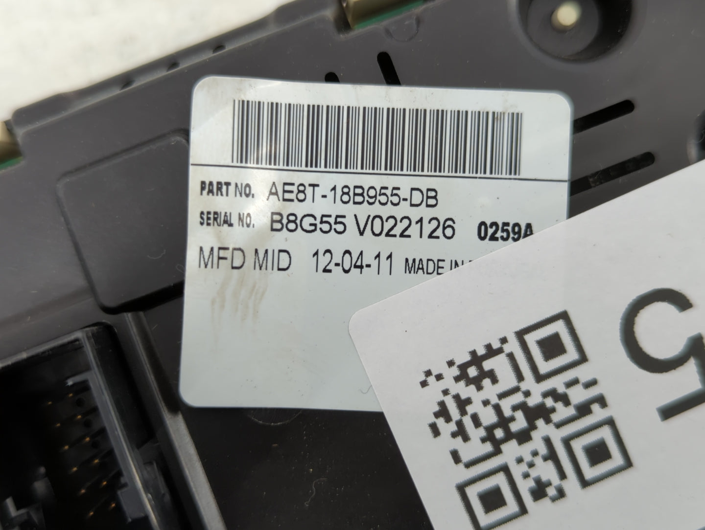 2011-2011 Ford Fiesta Radio Control Panel - Oemusedautoparts1.com