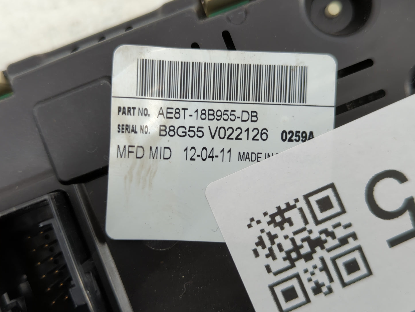 2011-2011 Ford Fiesta Radio Control Panel - Oemusedautoparts1.com