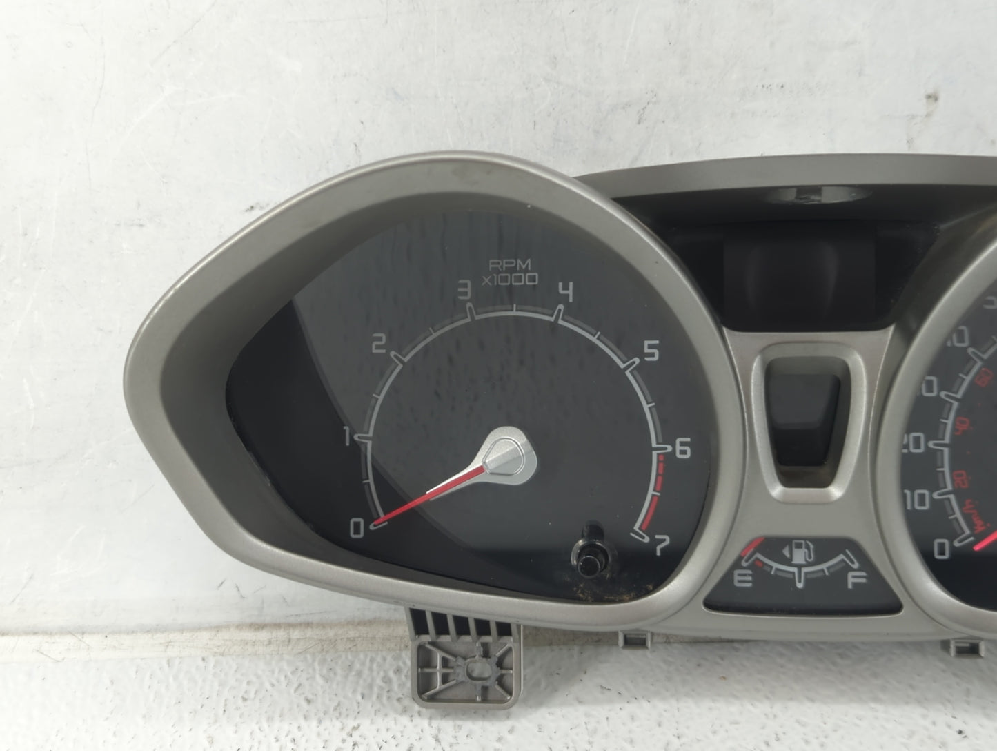 2011 Ford Fiesta Instrument Cluster Speedometer Gauges P/N:AE8T-10849-GJ AE8T-10849-LC, AE8T-10849-GH Fits OEM Used Auto Par