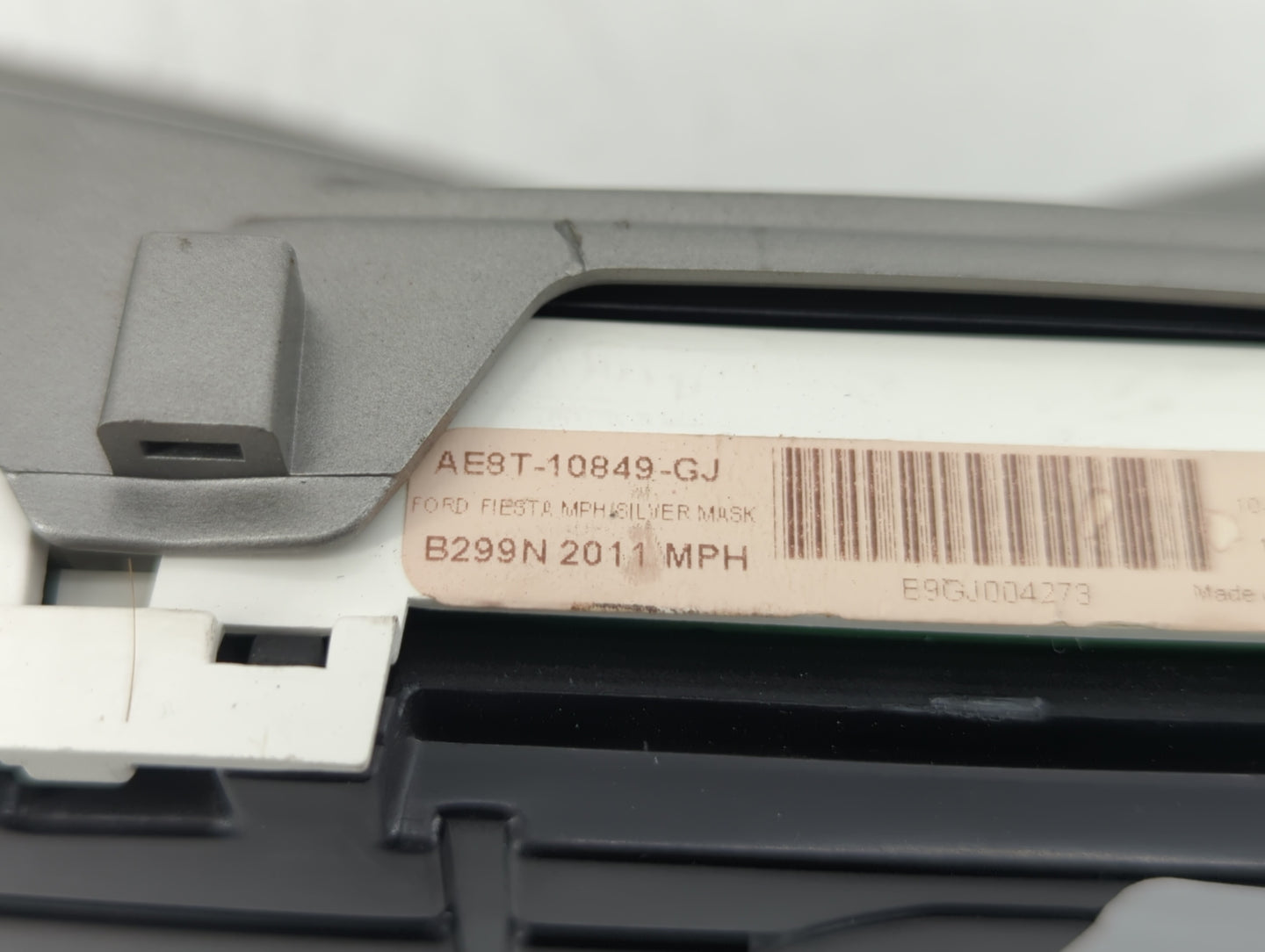 2011 Ford Fiesta Instrument Cluster Speedometer Gauges P/N:AE8T-10849-GJ AE8T-10849-LC, AE8T-10849-GH Fits OEM Used Auto Par