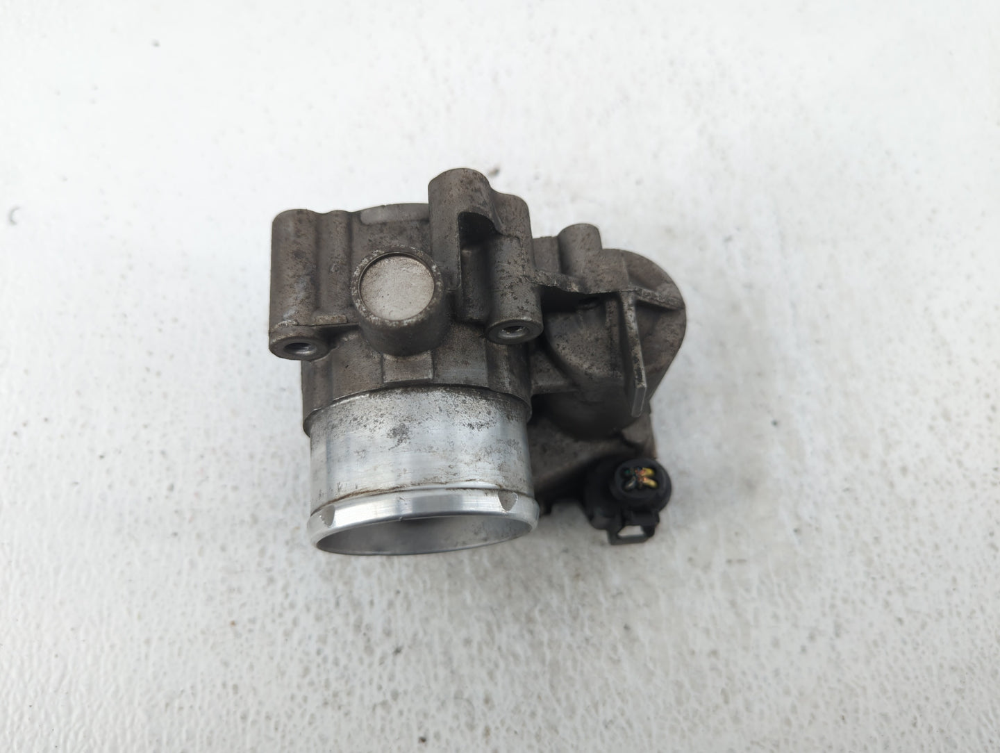 2011-2014 Ford Fiesta Throttle Body P/N:7S7G-9F991-BA Fits Fits 2011 2012 2013 2014 OEM Used Auto Parts - Oemusedautoparts1.