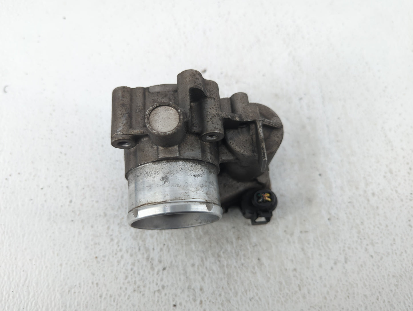 2011-2014 Ford Fiesta Throttle Body P/N:7S7G-9F991-BA Fits Fits 2011 2012 2013 2014 OEM Used Auto Parts - Oemusedautoparts1.