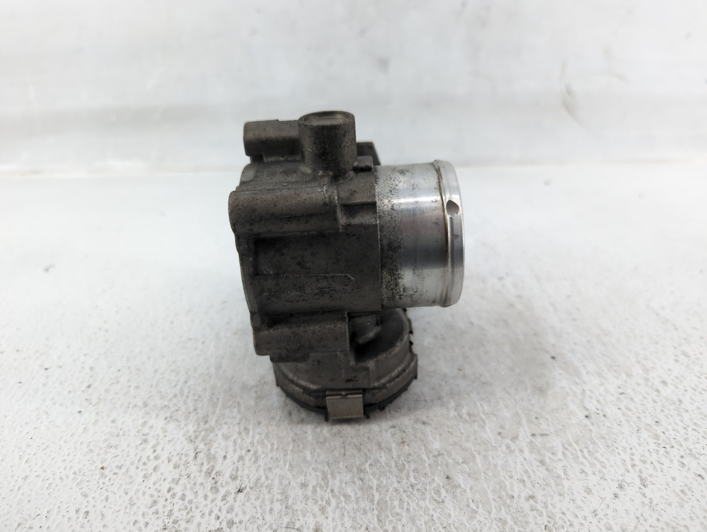 2011-2014 Ford Fiesta Throttle Body P/N:7S7G-9F991-BA Fits Fits 2011 2012 2013 2014 OEM Used Auto Parts - Oemusedautoparts1.