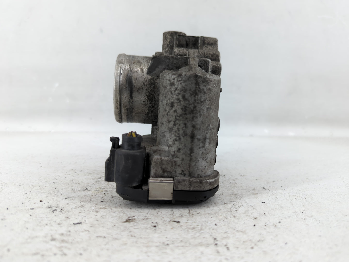 2011-2014 Ford Fiesta Throttle Body P/N:7S7G-9F991-B7A Fits Fits 2011 2012 2013 2014 OEM Used Auto Parts - Oemusedautoparts1