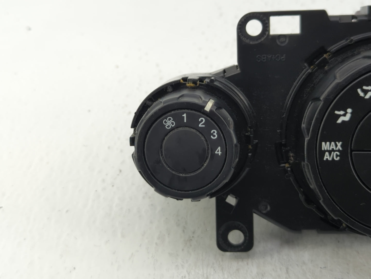 2011-2013 Ford Fiesta Climate Control Module Temperature AC/Heater Replacement P/N:AE83 19980 AE AE83 19980 AF Fits OEM Used