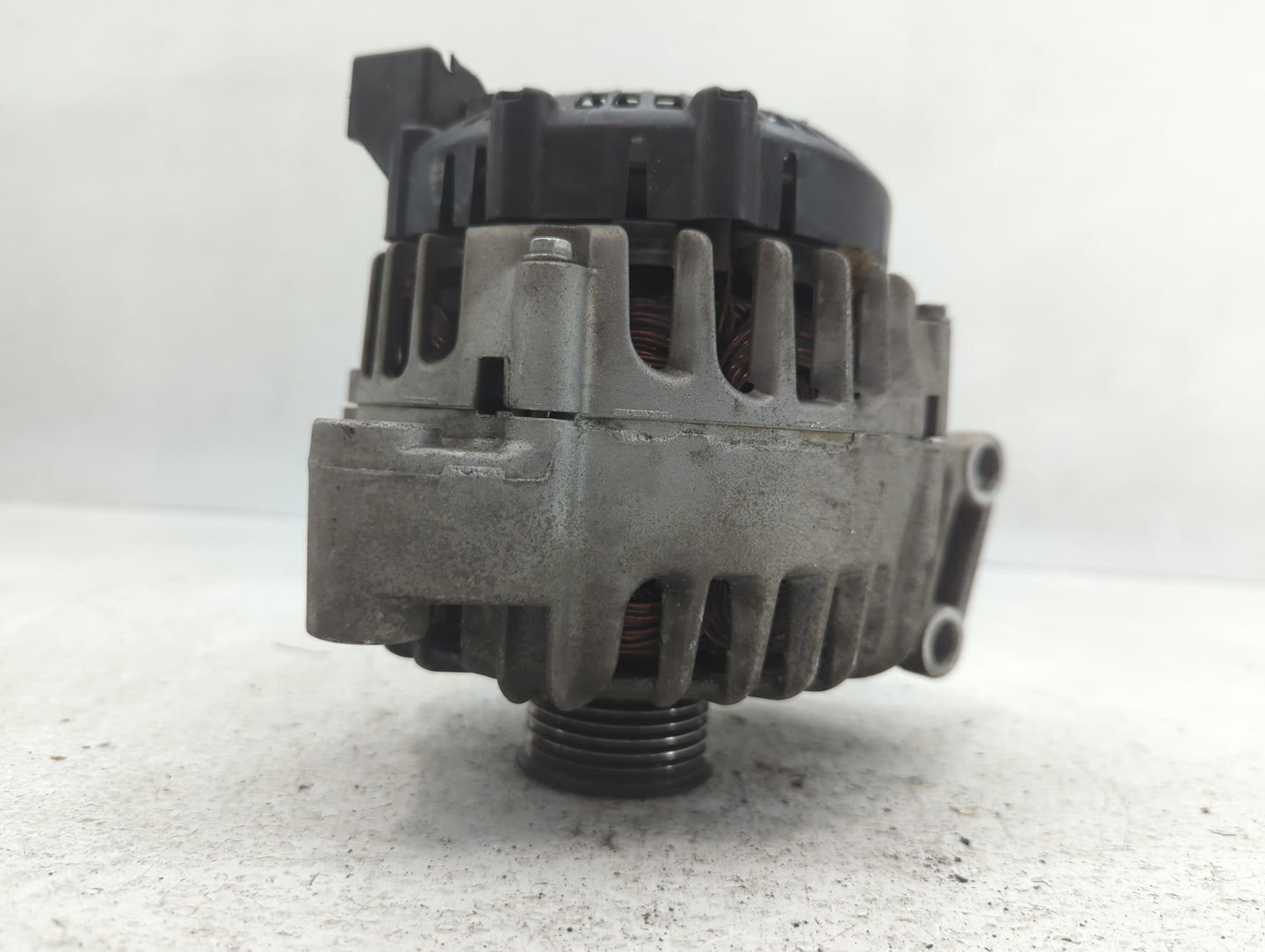 2011-2019 Ford Fiesta Alternator Replacement Generator Charging Assembly Engine OEM P/N:2608513 C AE8T-10300-AA Fits OEM Use