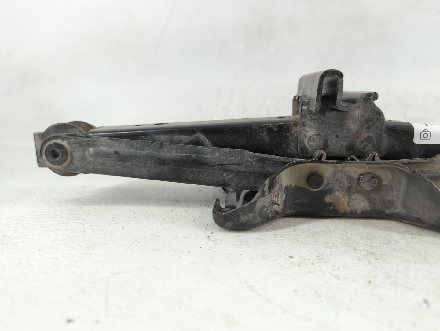2011 Ford Fiesta Spare Scissor Car Jack - Oemusedautoparts1.com