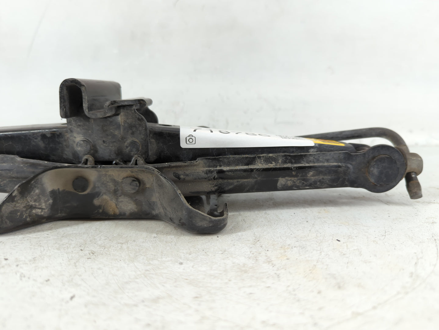 2011 Ford Fiesta Spare Scissor Car Jack - Oemusedautoparts1.com
