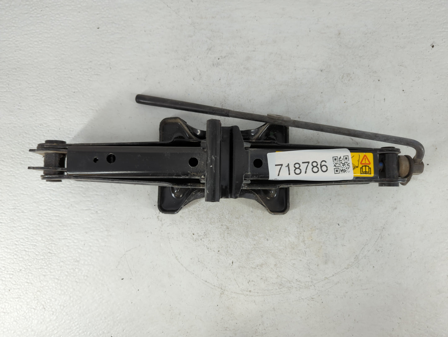 2011 Ford Fiesta Spare Scissor Car Jack - Oemusedautoparts1.com
