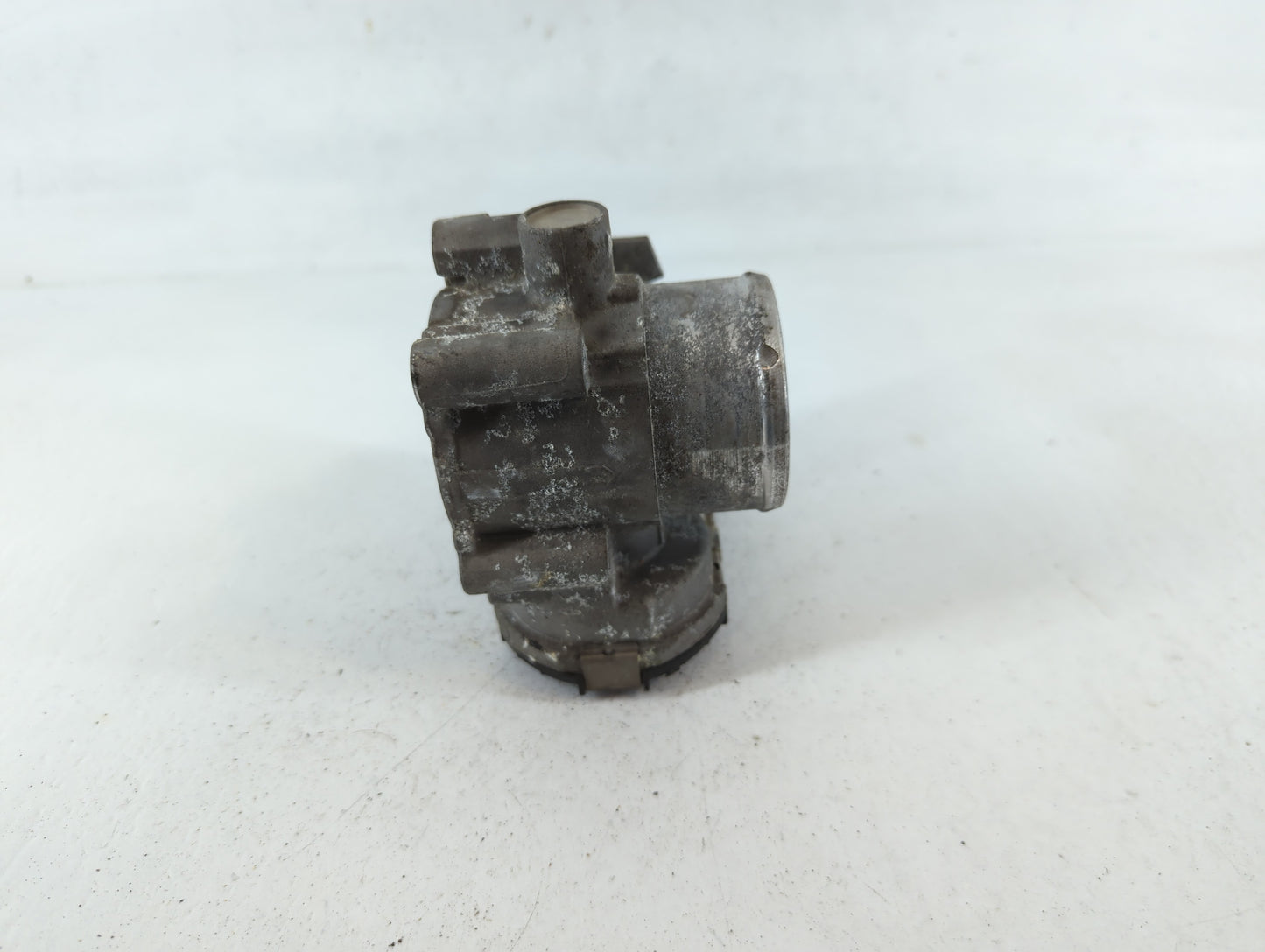 2011-2014 Ford Fiesta Throttle Body P/N:7S7G-9F991-B7A Fits Fits 2011 2012 2013 2014 OEM Used Auto Parts - Oemusedautoparts1