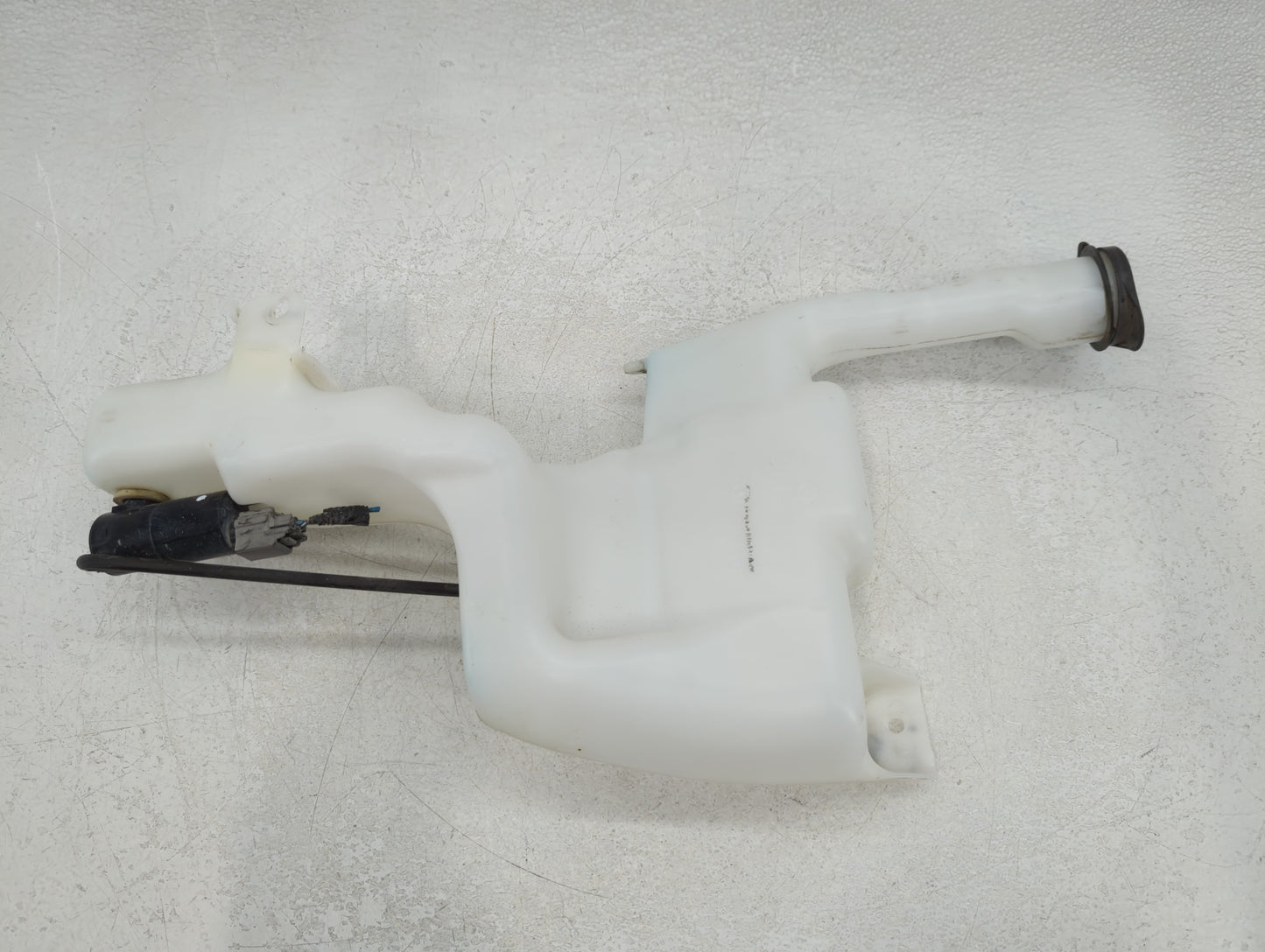 2011-2019 Ford Fiesta Windshield Washer Fluid Reservoir Bottle Oem - Oemusedautoparts1.com