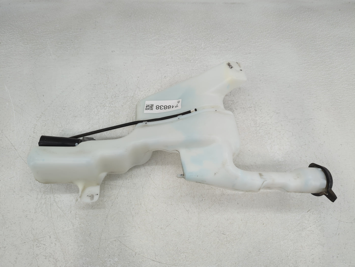 2011-2019 Ford Fiesta Windshield Washer Fluid Reservoir Bottle Oem - Oemusedautoparts1.com