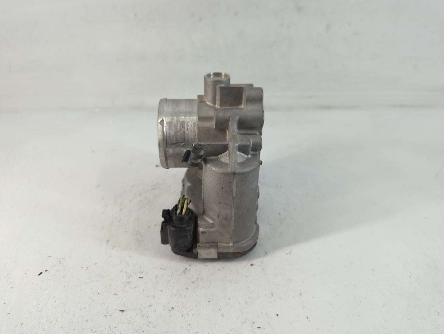2011-2014 Ford Fiesta Throttle Body P/N:7S7G-9F991-B7A Fits Fits 2011 2012 2013 2014 OEM Used Auto Parts - Oemusedautoparts1