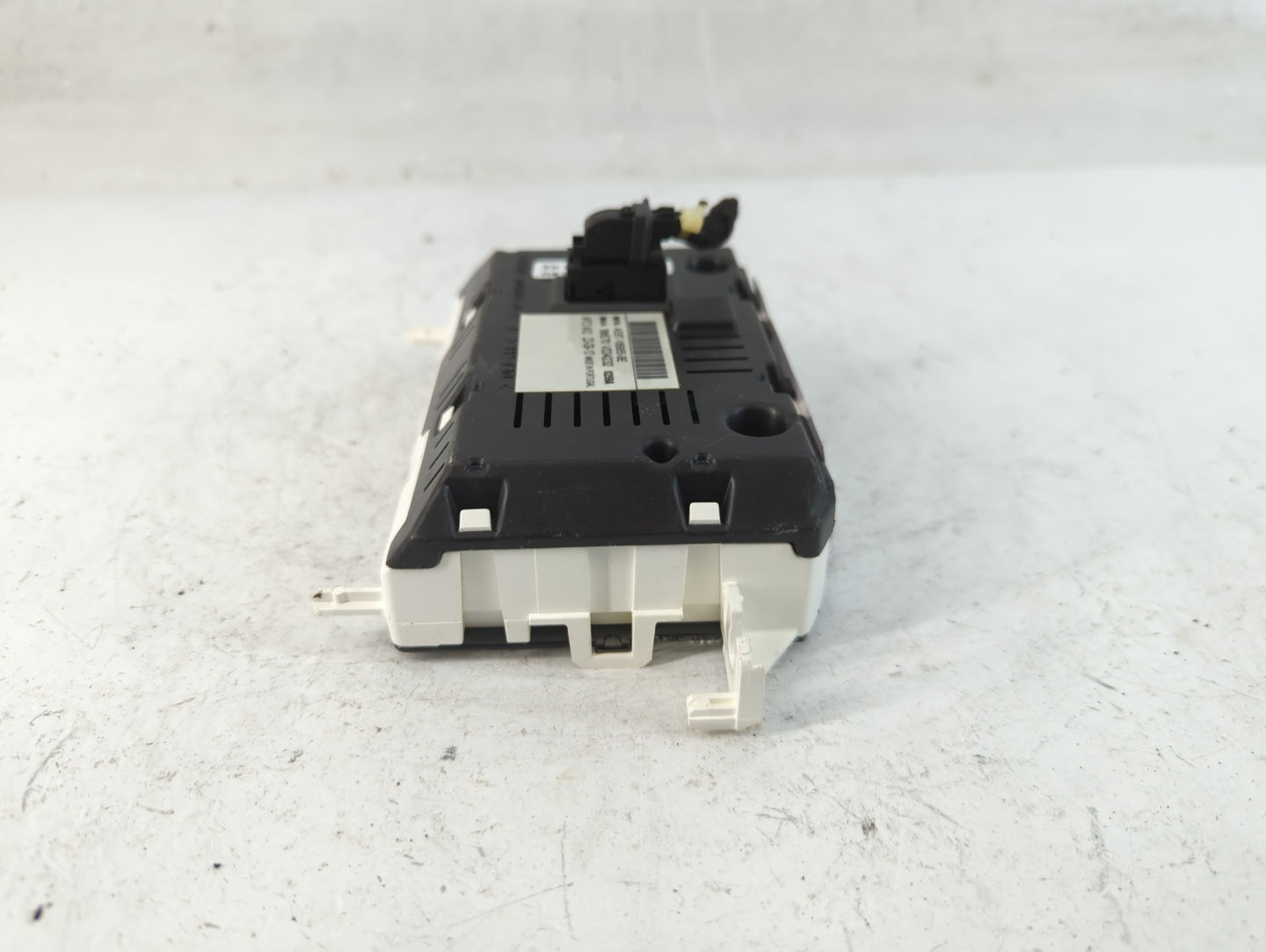 2011 Ford Fiesta Radio AM FM Cd Player Receiver Replacement P/N:AE8T-18B955-BE AE8T-18B955-BD Fits OEM Used Auto Parts - Oem