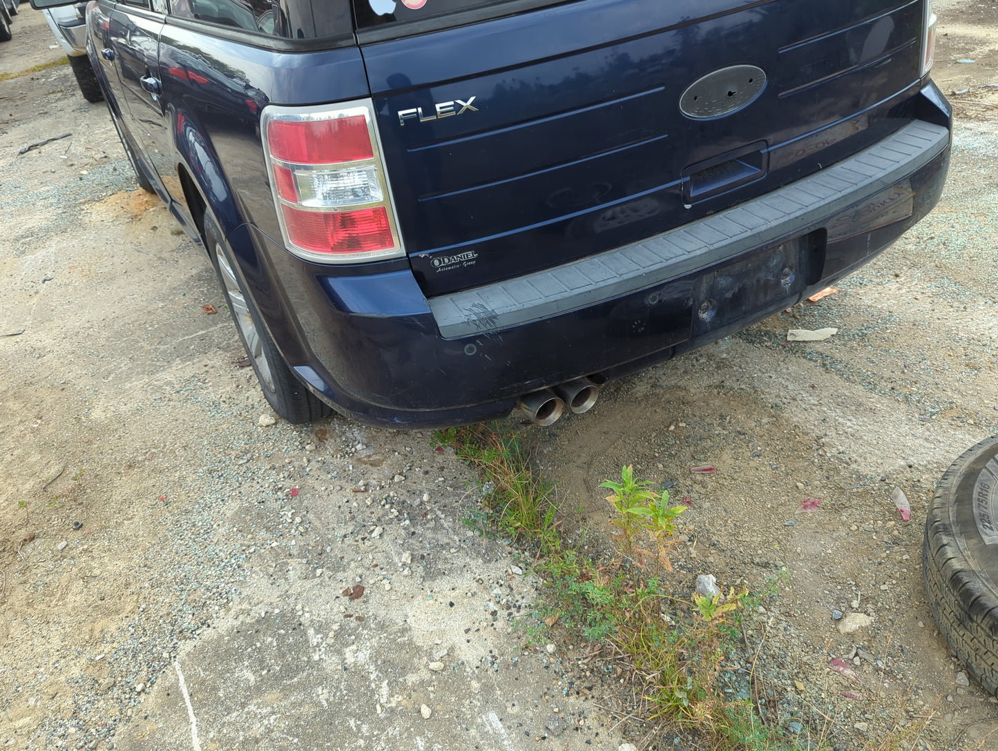 2010-2012 Ford Flex Rear Bumper Assembly Oem - Oemusedautoparts1.com