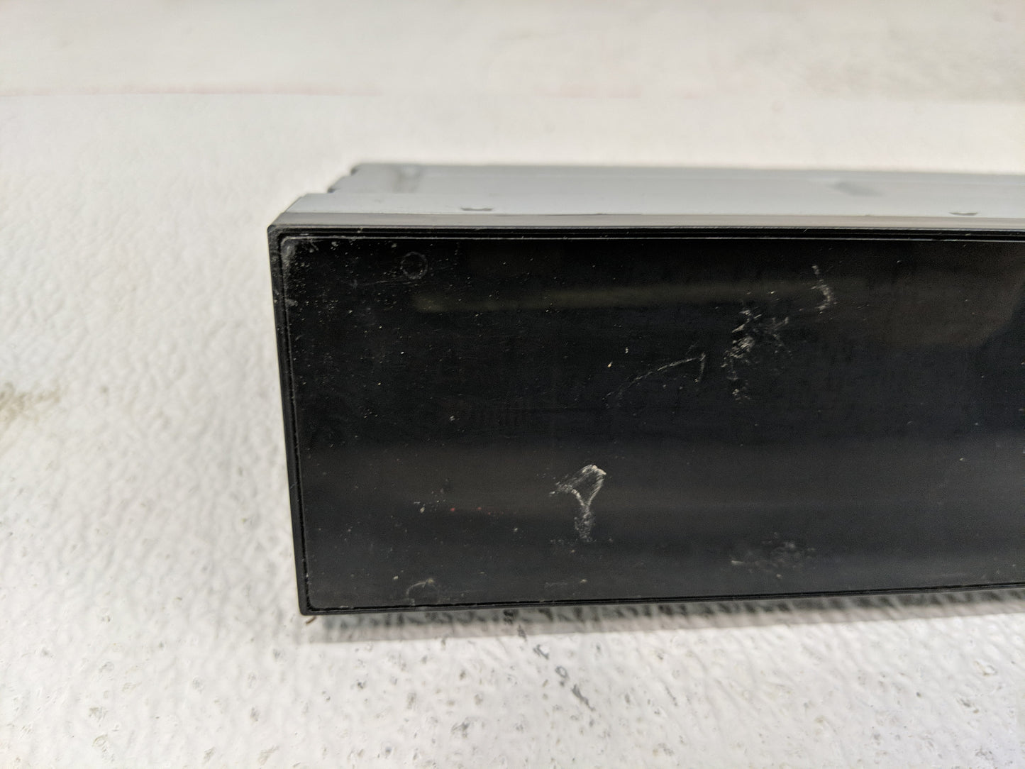 2011-2012 Ford Flex Radio AM FM Cd Player Receiver Replacement P/N:BA8T-19C116-AA Fits Fits 2011 2012 OEM Used Auto Parts - 
