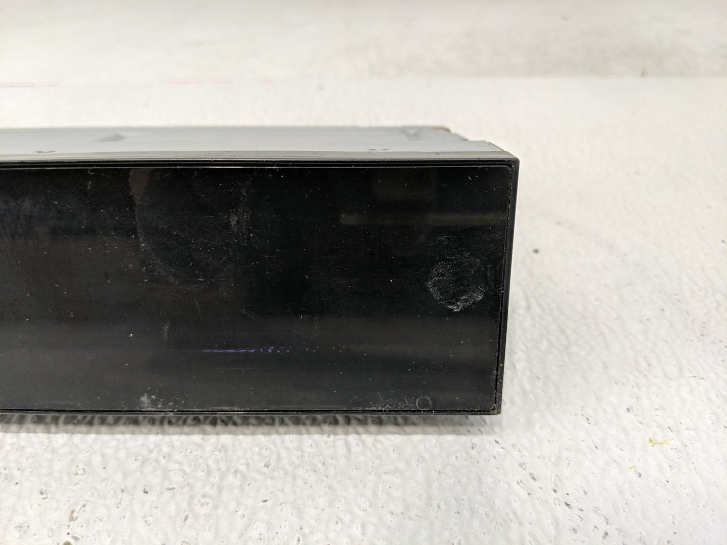 2011-2012 Ford Flex Radio AM FM Cd Player Receiver Replacement P/N:BA8T-19C116-AA Fits Fits 2011 2012 OEM Used Auto Parts - 