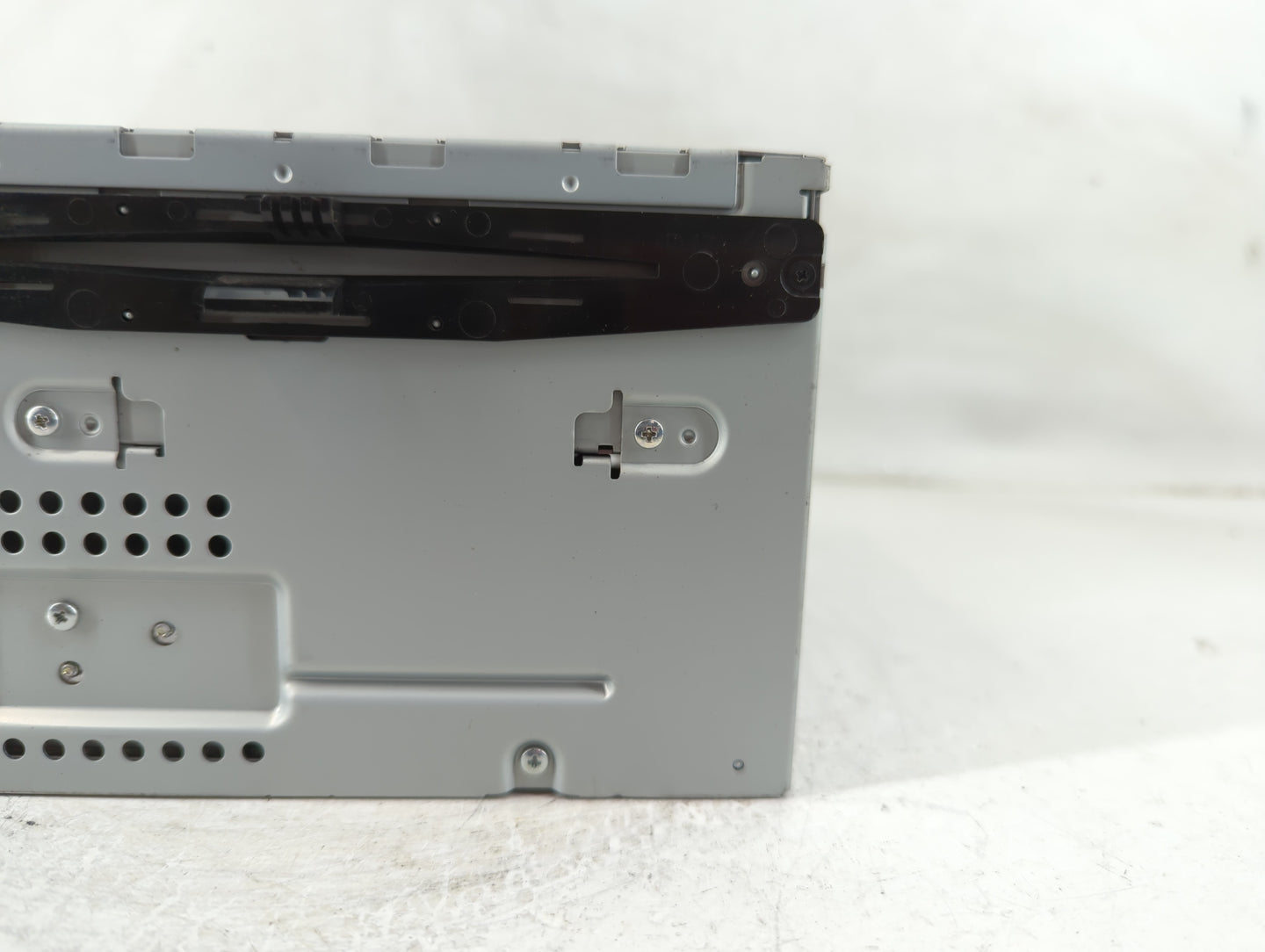 2011-2012 Ford Flex Radio AM FM Cd Player Receiver Replacement P/N:BABT-19C158-AB Fits Fits 2011 2012 OEM Used Auto Parts - 
