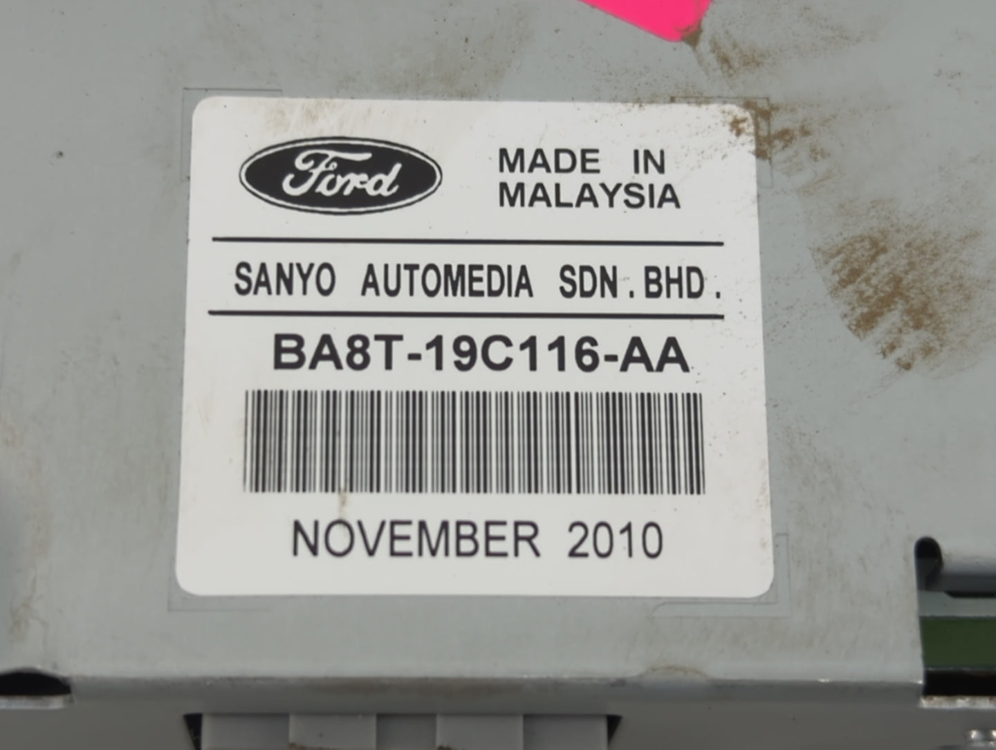 2011-2012 Ford Flex Radio AM FM Cd Player Receiver Replacement P/N:BA8T-19C116-AA Fits Fits 2011 2012 OEM Used Auto Parts - 