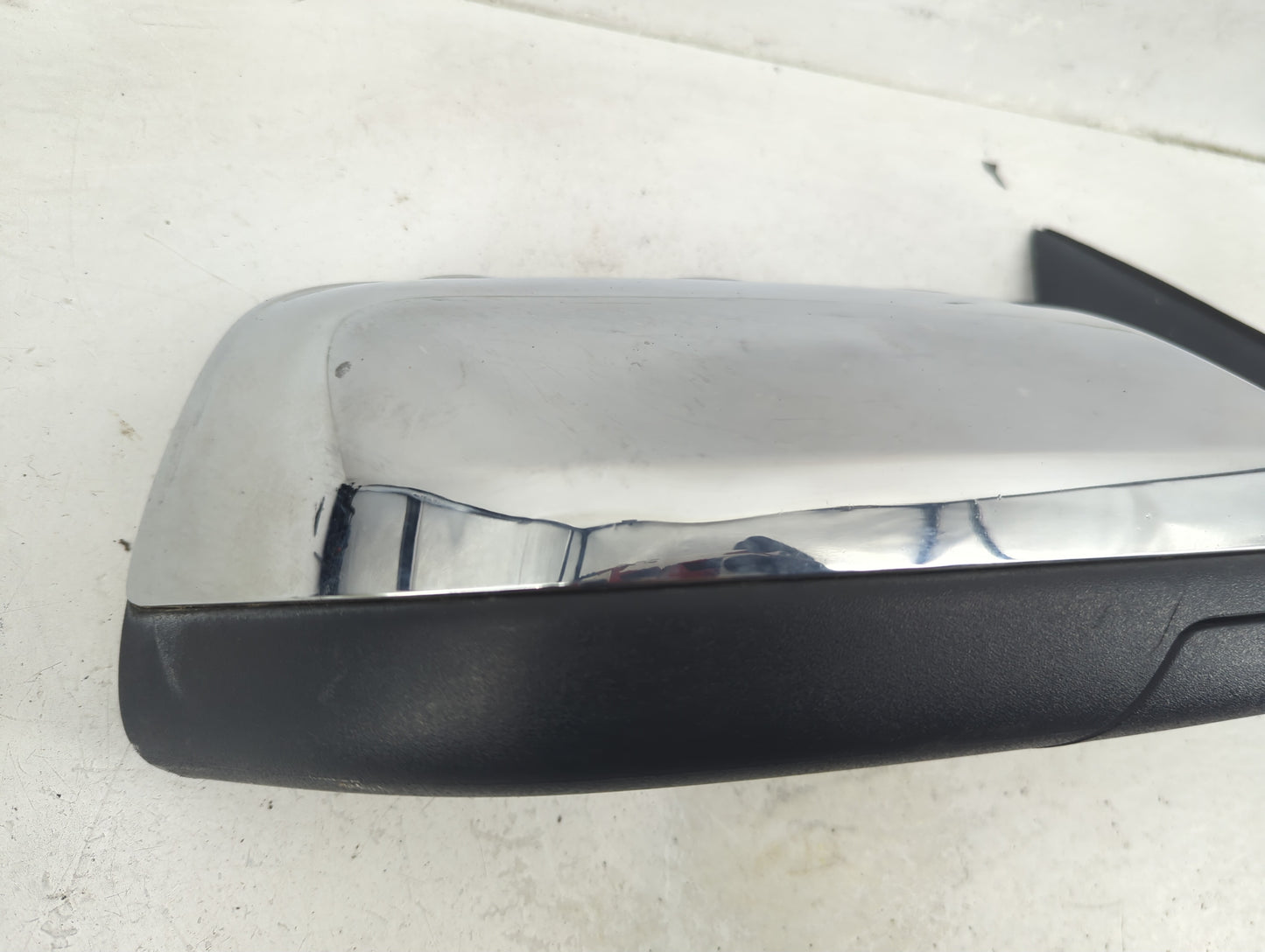 2009-2012 Ford Flex Passenger Side View Mirror - Right Door Mirror OEM Used - Oemusedautoparts1.com