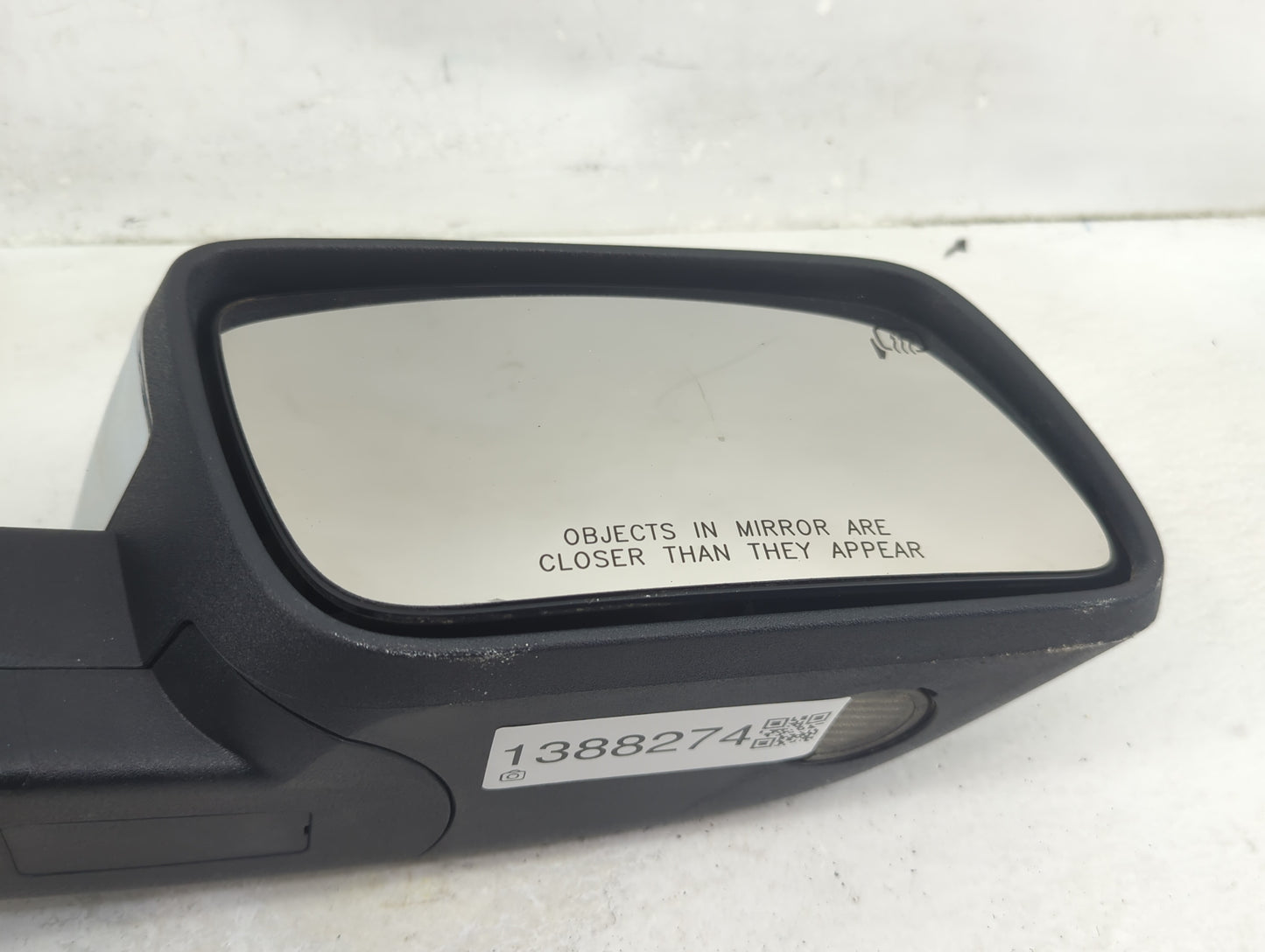 2009-2012 Ford Flex Passenger Side View Mirror - Right Door Mirror OEM Used - Oemusedautoparts1.com